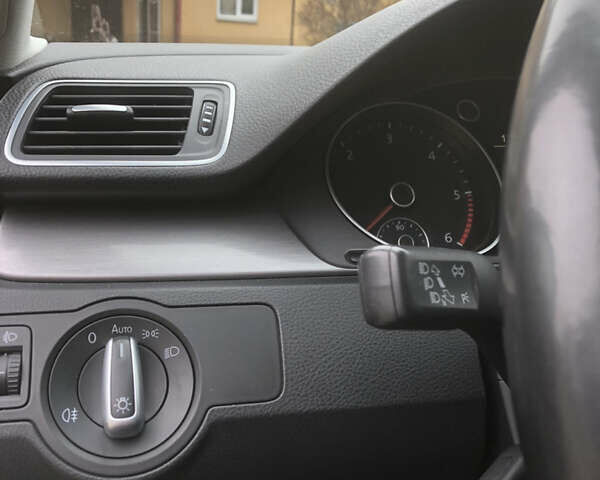 Серый Фольксваген Пассат, объемом двигателя 1.6 л и пробегом 275 тыс. км за 9100 $, фото 8 на Automoto.ua