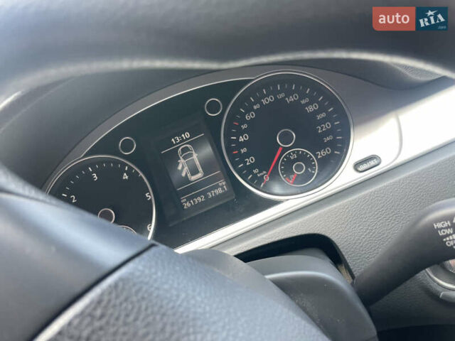 Фольксваген Пассат 2011 в Ивано-Франковске на Automoto.ua Серый Фольксваген Пассат, объемом двигателя 1.97 л и пробегом 262 тыс. км за 8450 $, фото 11 на Automoto.ua