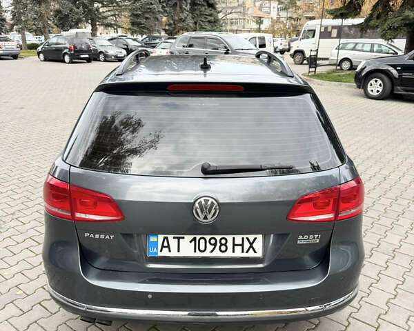 Серый Фольксваген Пассат, объемом двигателя 1.97 л и пробегом 303 тыс. км за 9599 $, фото 5 на Automoto.ua