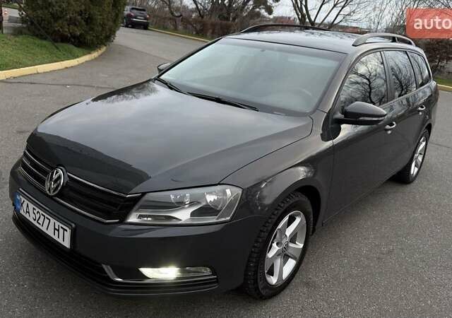 Сірий Фольксваген Пассат, об'ємом двигуна 1.6 л та пробігом 260 тис. км за 9250 $, фото 16 на Automoto.ua