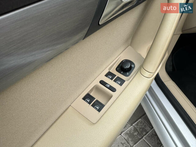 Серый Фольксваген Пассат, объемом двигателя 2 л и пробегом 236 тыс. км за 11999 $, фото 15 на Automoto.ua