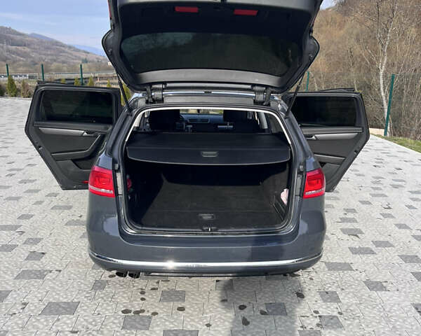 Серый Фольксваген Пассат, объемом двигателя 2 л и пробегом 282 тыс. км за 10500 $, фото 15 на Automoto.ua