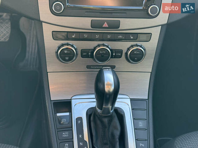 Серый Фольксваген Пассат, объемом двигателя 1.97 л и пробегом 213 тыс. км за 10700 $, фото 13 на Automoto.ua