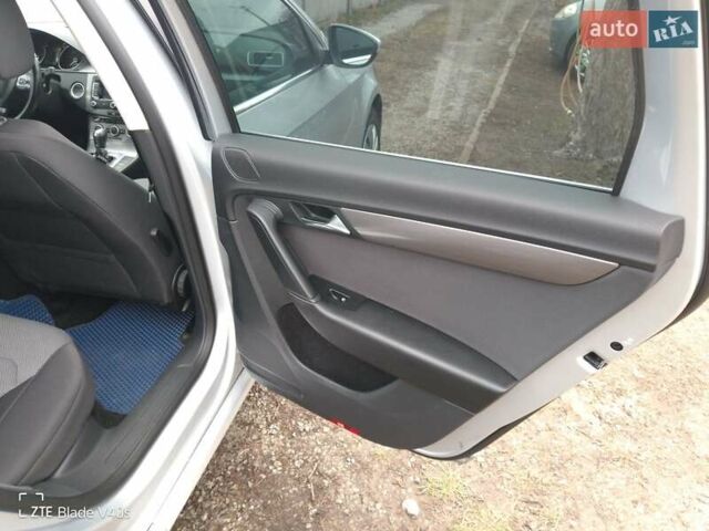 Серый Фольксваген Пассат, объемом двигателя 2 л и пробегом 277 тыс. км за 10800 $, фото 14 на Automoto.ua