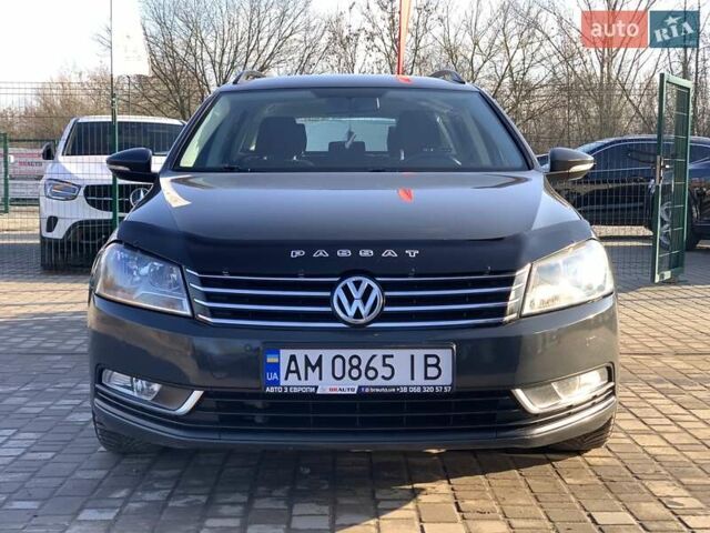 Серый Фольксваген Пассат, объемом двигателя 2 л и пробегом 235 тыс. км за 10199 $, фото 3 на Automoto.ua