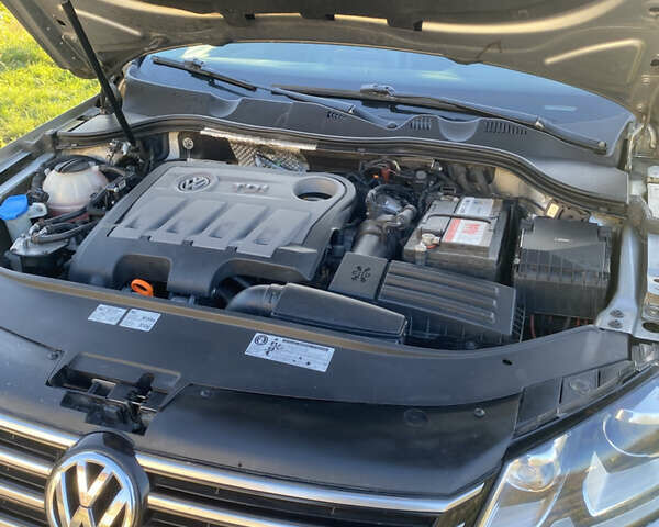 Фольксваген Пассат 2012 в Хмельницком на Automoto.ua Серый Фольксваген Пассат, объемом двигателя 2 л и пробегом 280 тыс. км за 12800 $, фото 16 на Automoto.ua