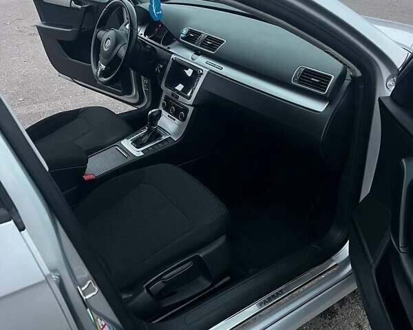 Серый Фольксваген Пассат, объемом двигателя 2 л и пробегом 297 тыс. км за 10599 $, фото 26 на Automoto.ua