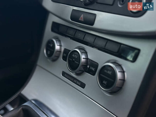 Сірий Фольксваген Пассат, об'ємом двигуна 1.6 л та пробігом 258 тис. км за 9800 $, фото 81 на Automoto.ua