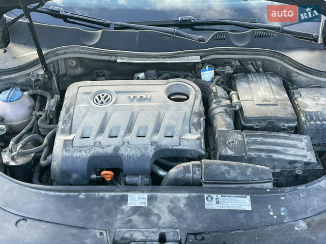 Серый Фольксваген Пассат, объемом двигателя 1.97 л и пробегом 282 тыс. км за 9700 $, фото 26 на Automoto.ua