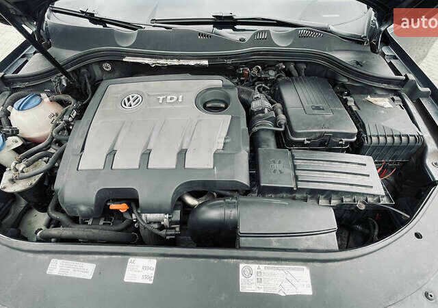 Фольксваген Пассат 2012 в Житомире на Automoto.ua Серый Фольксваген Пассат, объемом двигателя 1.6 л и пробегом 317 тыс. км за 9350 $, фото 36 на Automoto.ua