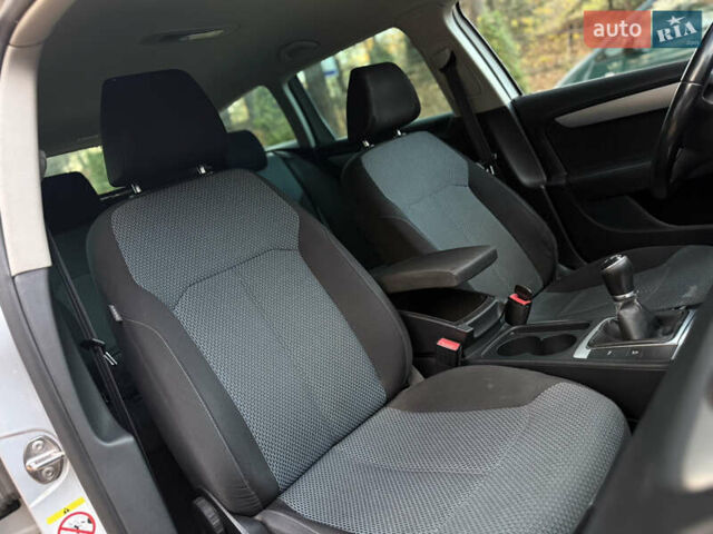 Сірий Фольксваген Пассат, об'ємом двигуна 1.6 л та пробігом 258 тис. км за 9800 $, фото 82 на Automoto.ua