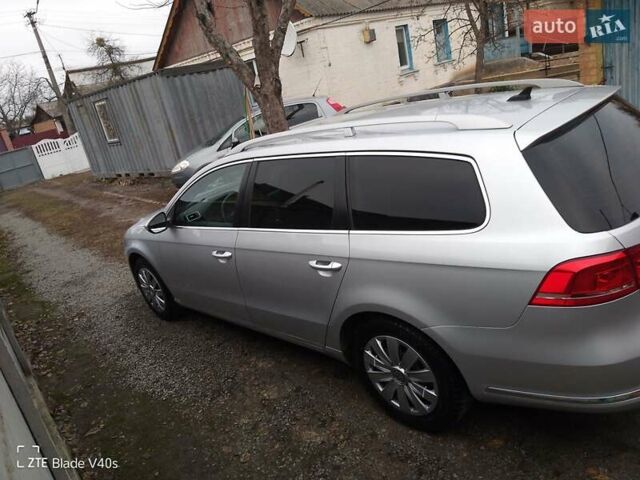 Серый Фольксваген Пассат, объемом двигателя 2 л и пробегом 277 тыс. км за 10800 $, фото 6 на Automoto.ua