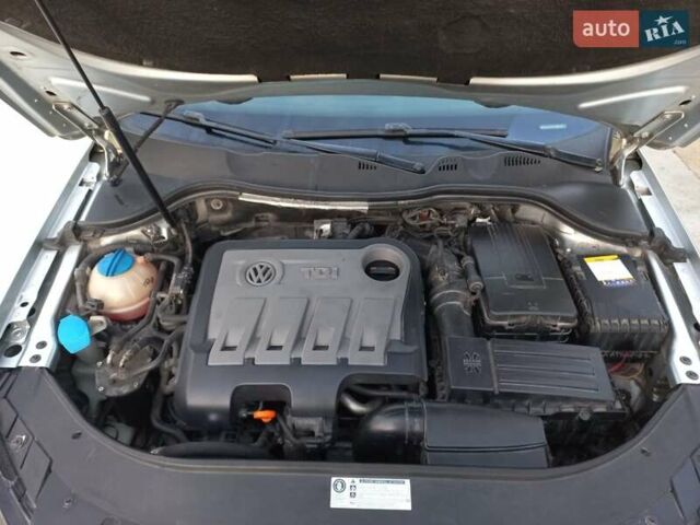 Серый Фольксваген Пассат, объемом двигателя 1.97 л и пробегом 340 тыс. км за 9800 $, фото 23 на Automoto.ua