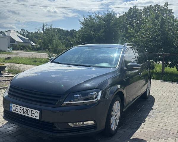 Серый Фольксваген Пассат, объемом двигателя 2 л и пробегом 270 тыс. км за 12500 $, фото 1 на Automoto.ua