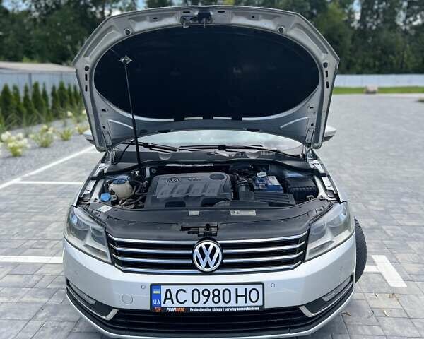 Сірий Фольксваген Пассат, об'ємом двигуна 2 л та пробігом 225 тис. км за 10700 $, фото 10 на Automoto.ua