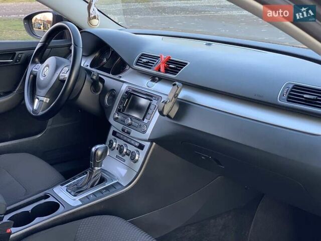 Серый Фольксваген Пассат, объемом двигателя 2 л и пробегом 235 тыс. км за 10199 $, фото 33 на Automoto.ua