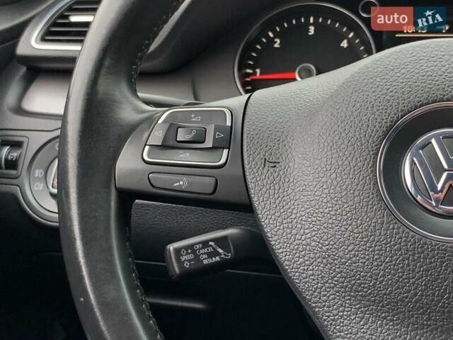 Серый Фольксваген Пассат, объемом двигателя 2 л и пробегом 258 тыс. км за 10955 $, фото 42 на Automoto.ua