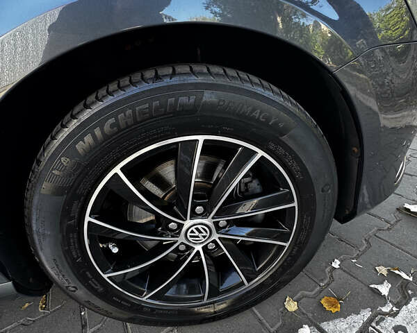 Фольксваген Пассат 2012 у Одесі на Automoto.ua Сірий Фольксваген Пассат, об'ємом двигуна 1.6 л та пробігом 206 тис. км за 10545 $, фото 13 на Automoto.ua