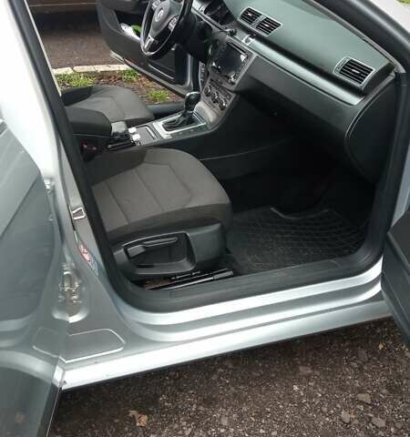 Серый Фольксваген Пассат, объемом двигателя 1.97 л и пробегом 300 тыс. км за 10399 $, фото 6 на Automoto.ua