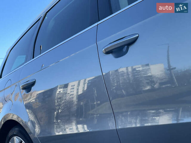 Сірий Фольксваген Пассат, об'ємом двигуна 2 л та пробігом 257 тис. км за 11490 $, фото 3 на Automoto.ua