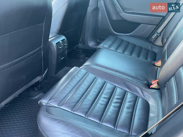 Сірий Фольксваген Пассат, об'ємом двигуна 2 л та пробігом 257 тис. км за 11490 $, фото 11 на Automoto.ua