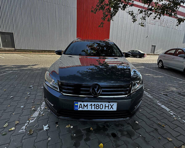 Фольксваген Пассат 2012 у Одесі на Automoto.ua Сірий Фольксваген Пассат, об'ємом двигуна 1.6 л та пробігом 206 тис. км за 10545 $, фото 3 на Automoto.ua