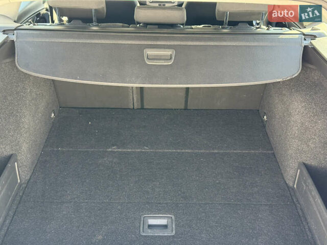 Серый Фольксваген Пассат, объемом двигателя 1.97 л и пробегом 213 тыс. км за 10700 $, фото 20 на Automoto.ua