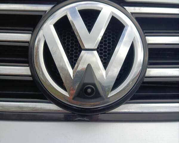 Сірий Фольксваген Пассат, об'ємом двигуна 1.8 л та пробігом 212 тис. км за 8500 $, фото 5 на Automoto.ua