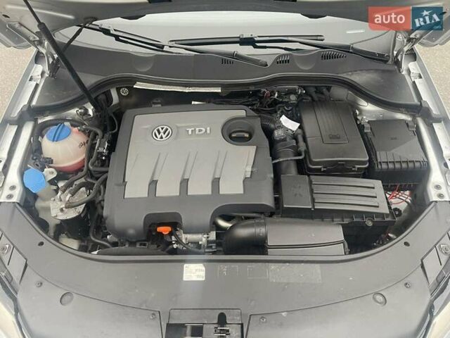 Серый Фольксваген Пассат, объемом двигателя 1.6 л и пробегом 245 тыс. км за 11000 $, фото 6 на Automoto.ua