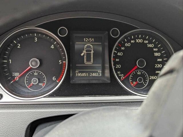 Серый Фольксваген Пассат, объемом двигателя 2 л и пробегом 194 тыс. км за 11499 $, фото 9 на Automoto.ua