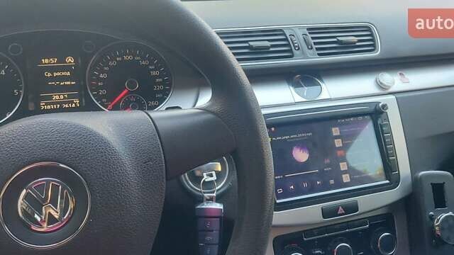 Серый Фольксваген Пассат, объемом двигателя 1.97 л и пробегом 210 тыс. км за 9700 $, фото 10 на Automoto.ua