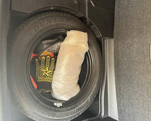 Серый Фольксваген Пассат, объемом двигателя 1.39 л и пробегом 209 тыс. км за 8700 $, фото 18 на Automoto.ua