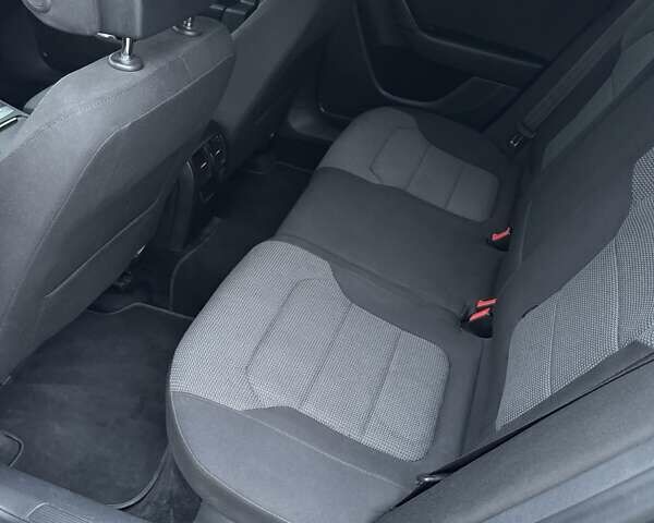 Серый Фольксваген Пассат, объемом двигателя 1.97 л и пробегом 288 тыс. км за 10999 $, фото 10 на Automoto.ua