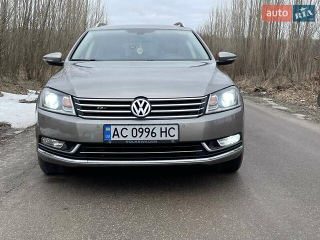 Сірий Фольксваген Пассат, об'ємом двигуна 2 л та пробігом 255 тис. км за 12400 $, фото 10 на Automoto.ua