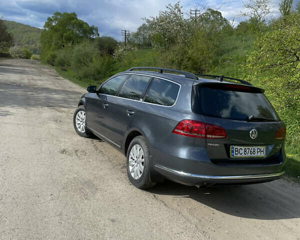 Серый Фольксваген Пассат, объемом двигателя 1.6 л и пробегом 300 тыс. км за 8900 $, фото 3 на Automoto.ua