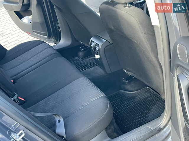 Серый Фольксваген Пассат, объемом двигателя 1.97 л и пробегом 282 тыс. км за 9700 $, фото 20 на Automoto.ua