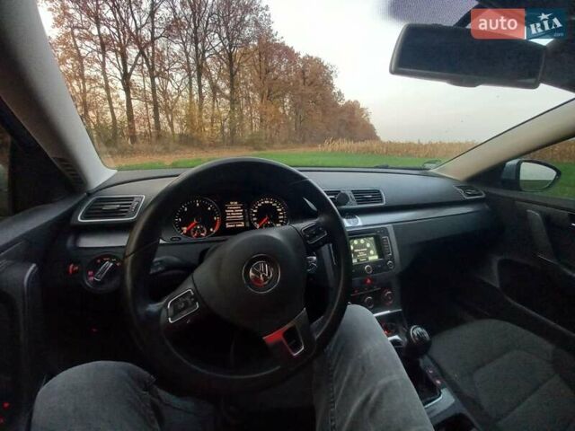 Серый Фольксваген Пассат, объемом двигателя 2 л и пробегом 227 тыс. км за 12999 $, фото 17 на Automoto.ua