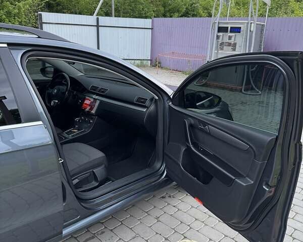 Серый Фольксваген Пассат, объемом двигателя 1.97 л и пробегом 288 тыс. км за 10999 $, фото 6 на Automoto.ua