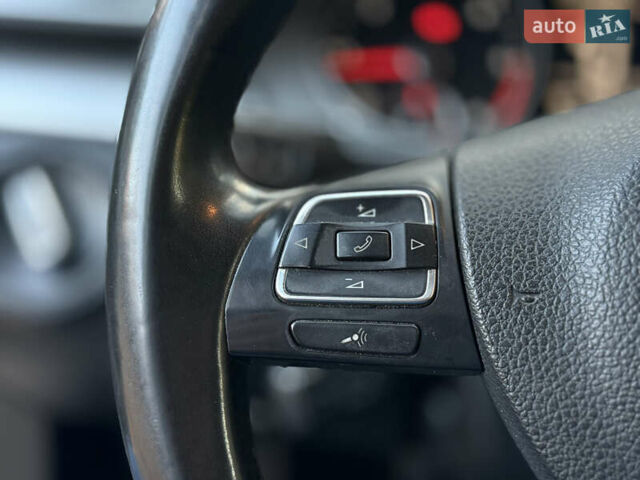 Сірий Фольксваген Пассат, об'ємом двигуна 1.6 л та пробігом 258 тис. км за 9800 $, фото 42 на Automoto.ua