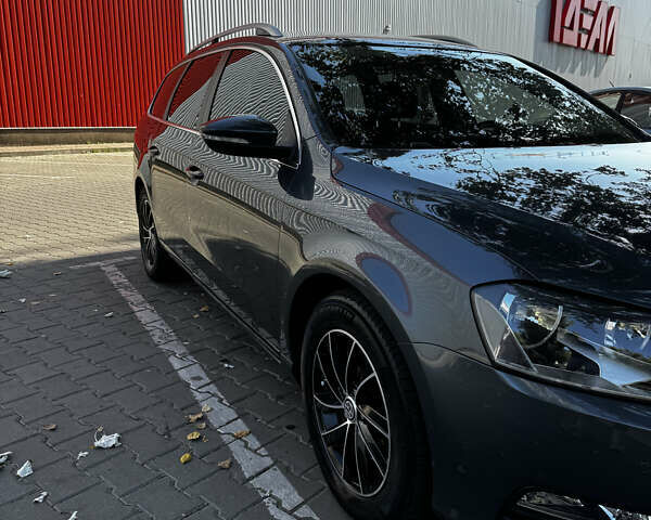 Фольксваген Пассат 2012 у Одесі на Automoto.ua Сірий Фольксваген Пассат, об'ємом двигуна 1.6 л та пробігом 206 тис. км за 10545 $, фото 1 на Automoto.ua