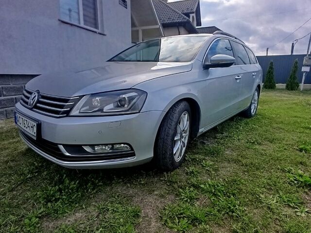Серый Фольксваген Пассат, объемом двигателя 2 л и пробегом 328 тыс. км за 11000 $, фото 2 на Automoto.ua