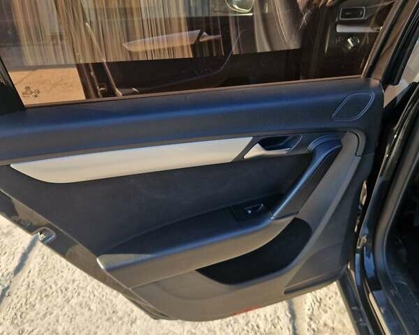 Сірий Фольксваген Пассат, об'ємом двигуна 1.6 л та пробігом 298 тис. км за 8300 $, фото 6 на Automoto.ua