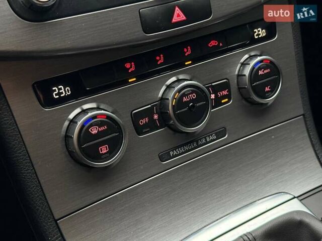 Сірий Фольксваген Пассат, об'ємом двигуна 1.6 л та пробігом 342 тис. км за 8500 $, фото 37 на Automoto.ua