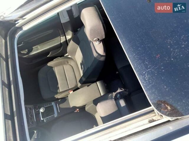 Серый Фольксваген Пассат, объемом двигателя 1.6 л и пробегом 250 тыс. км за 9600 $, фото 25 на Automoto.ua