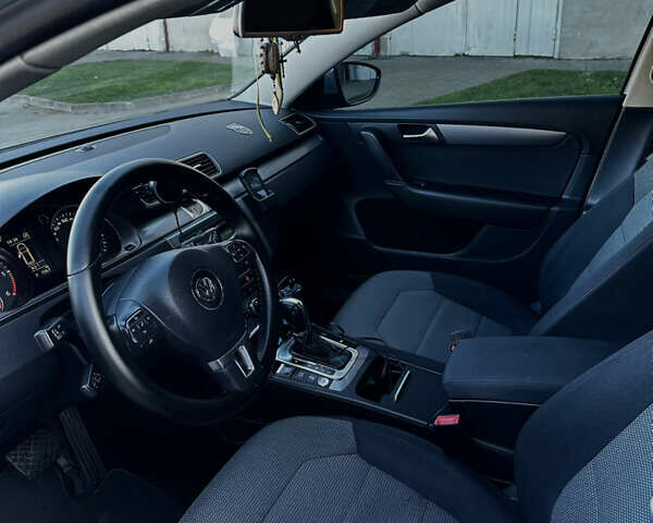 Серый Фольксваген Пассат, объемом двигателя 1.97 л и пробегом 348 тыс. км за 9900 $, фото 9 на Automoto.ua