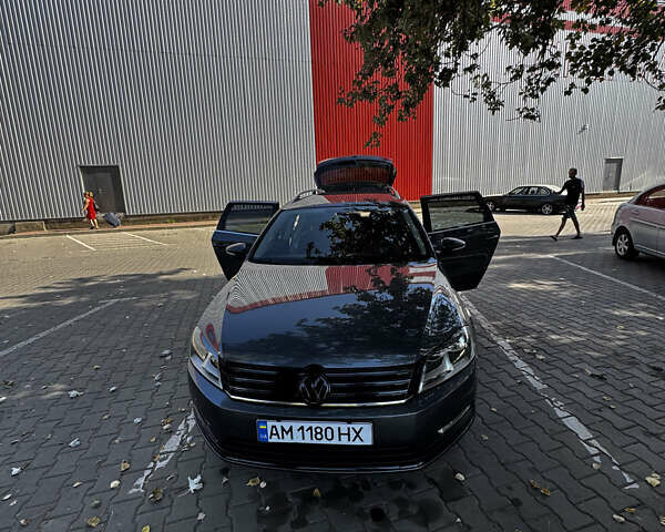 Фольксваген Пассат 2012 у Одесі на Automoto.ua Сірий Фольксваген Пассат, об'ємом двигуна 1.6 л та пробігом 206 тис. км за 10545 $, фото 4 на Automoto.ua