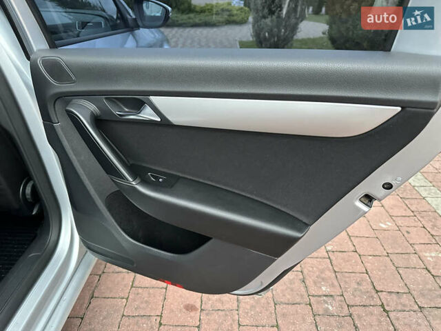 Серый Фольксваген Пассат, объемом двигателя 1.97 л и пробегом 260 тыс. км за 9850 $, фото 16 на Automoto.ua