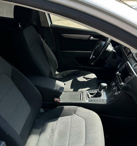 Серый Фольксваген Пассат, объемом двигателя 1.8 л и пробегом 245 тыс. км за 9899 $, фото 11 на Automoto.ua