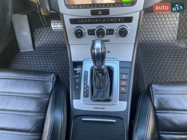 Фольксваген Пассат 2012 в Хмельницком на Automoto.ua Серый Фольксваген Пассат, объемом двигателя 2 л и пробегом 280 тыс. км за 12800 $, фото 15 на Automoto.ua