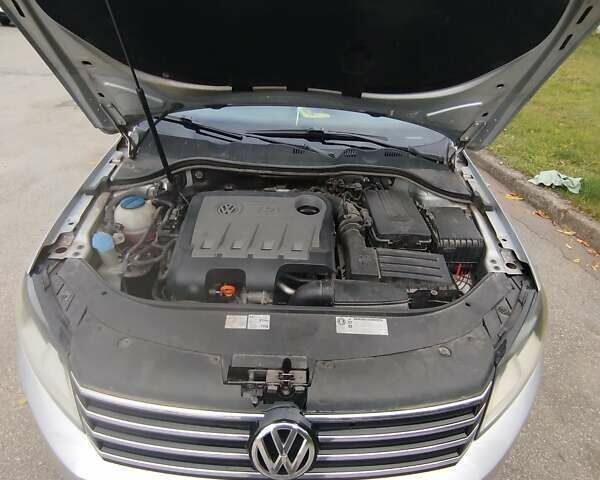 Серый Фольксваген Пассат, объемом двигателя 1.97 л и пробегом 270 тыс. км за 9200 $, фото 14 на Automoto.ua